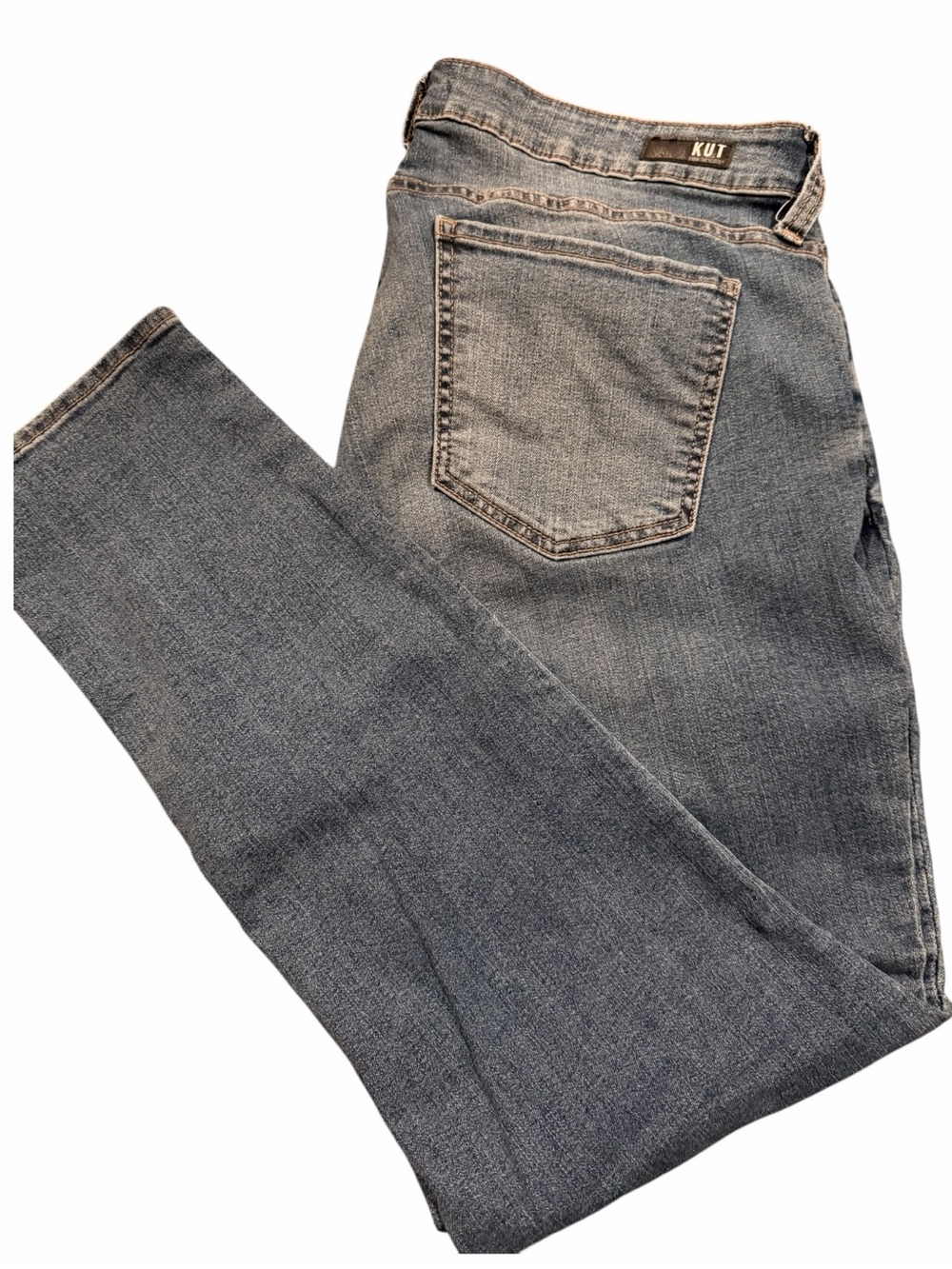 Kut from the Kloth Catherine Boyfriend Jeans in Light Blue Wash 14W
